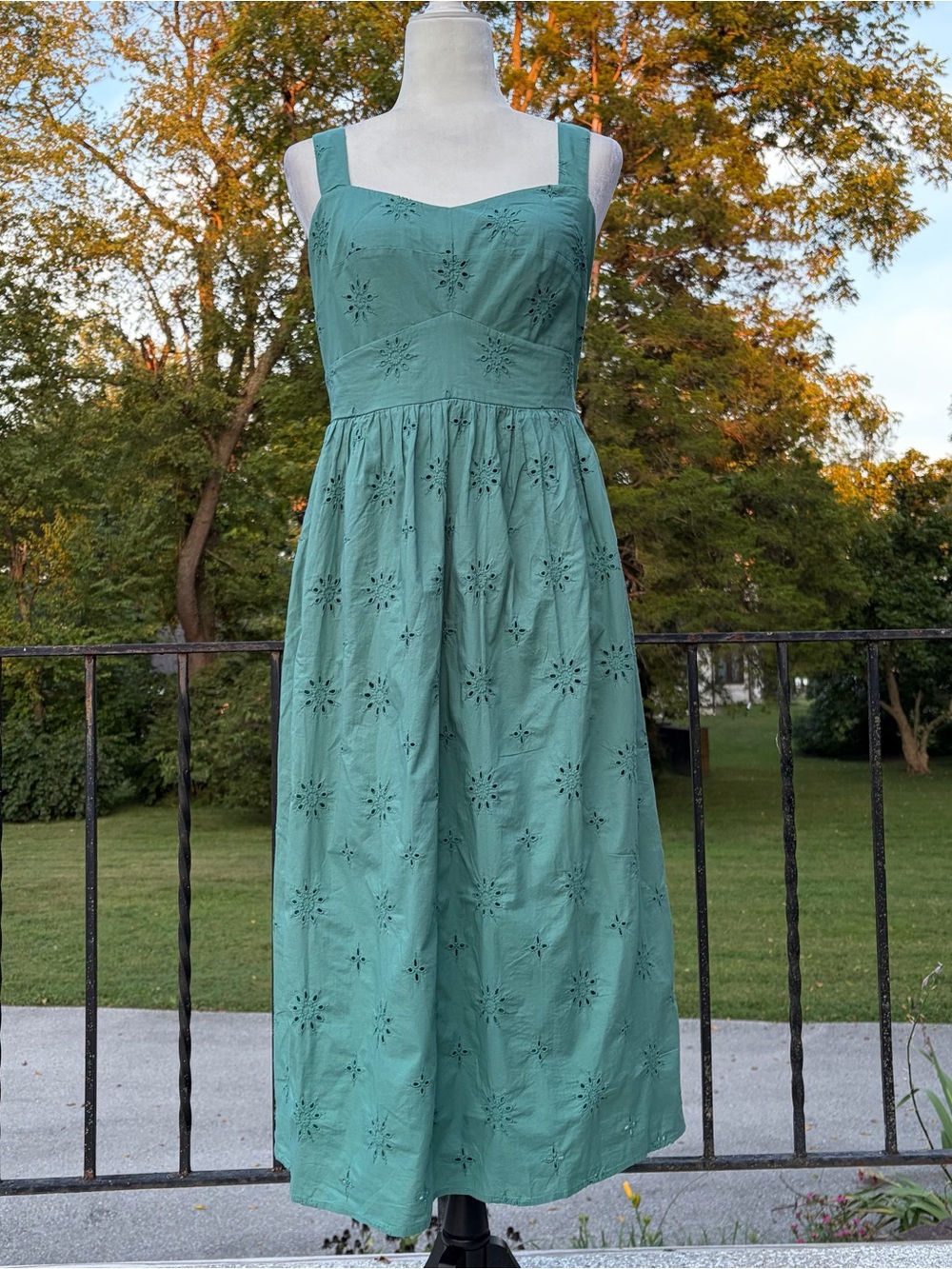 J Crew green eyelet cotton summer dress women’s size 10 NWT